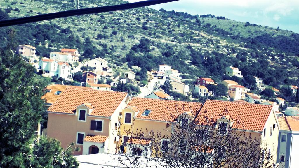 Apartments Ars Vivendi Trogir Bagian luar foto
