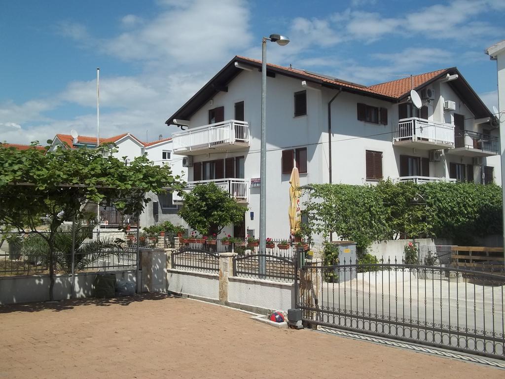 Apartments Ars Vivendi Trogir Ruang foto