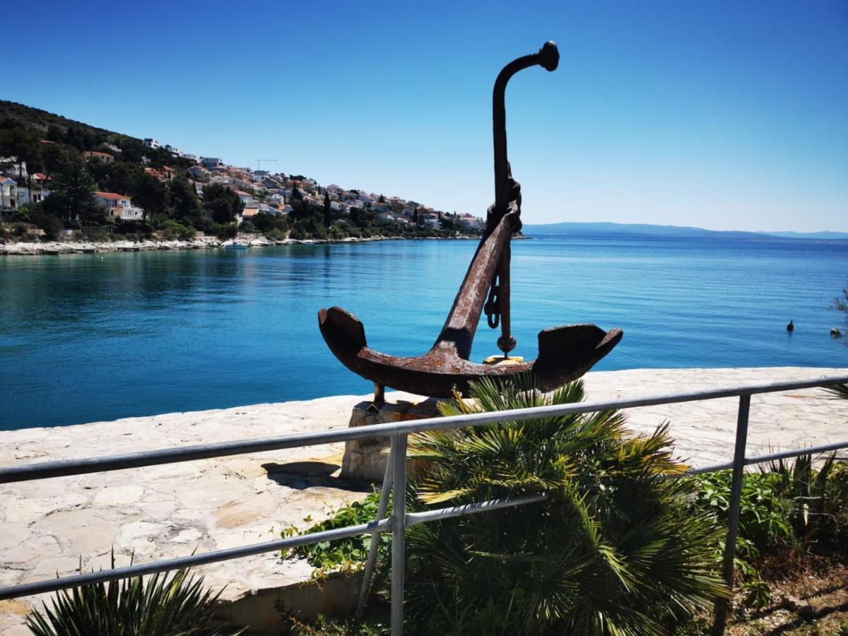 Apartments Ars Vivendi Trogir Bagian luar foto