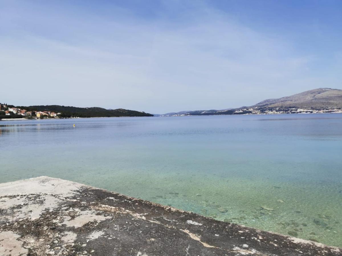 Apartments Ars Vivendi Trogir Bagian luar foto